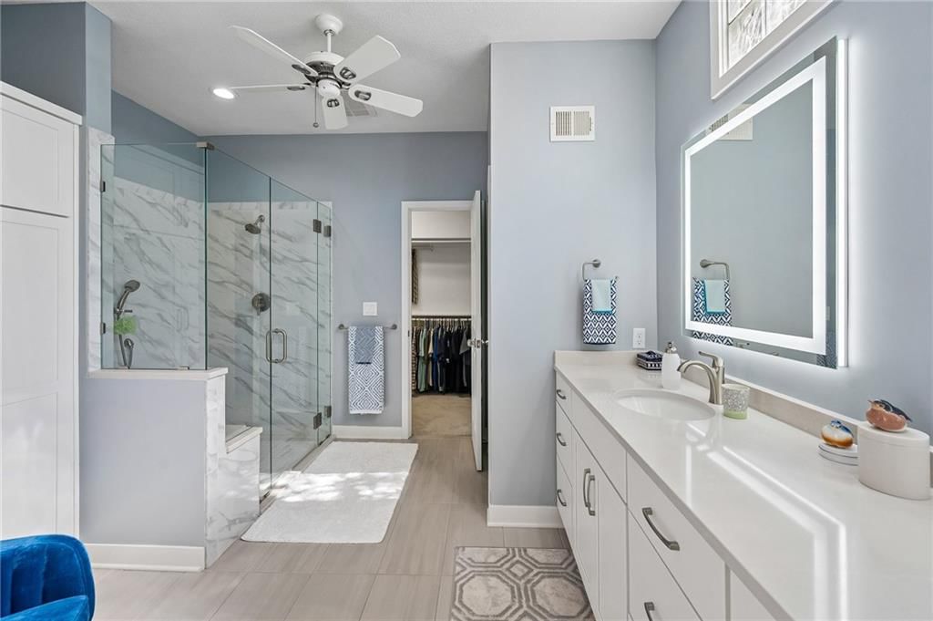 Photo 27 of 49 - 20405 W 98th Court, Lenexa, KS 66220