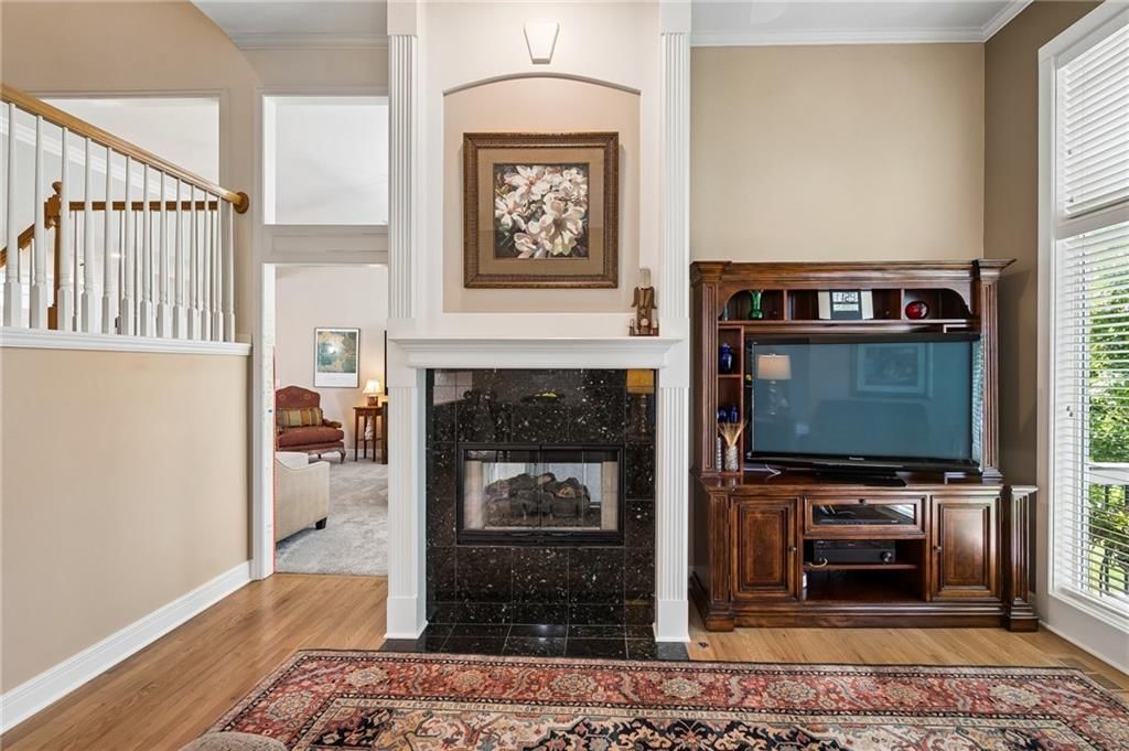Photo 11 of 49 - 20405 W 98th Court, Lenexa, KS 66220