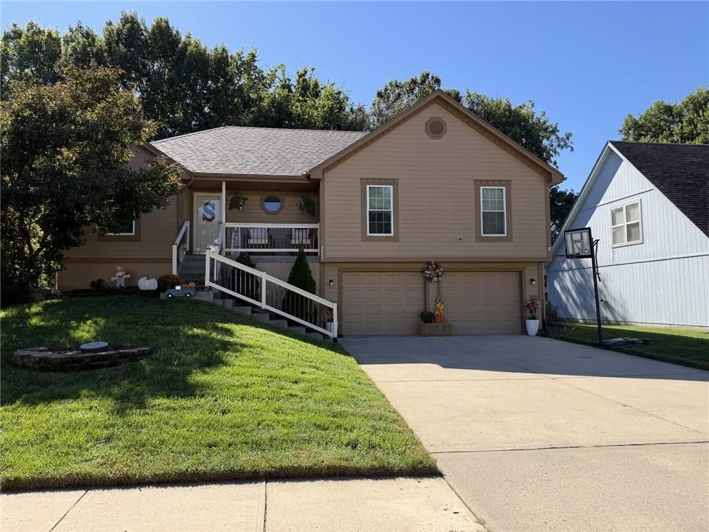 8623 NE 72nd Terrace, Kansas City, MO: listing photo 2