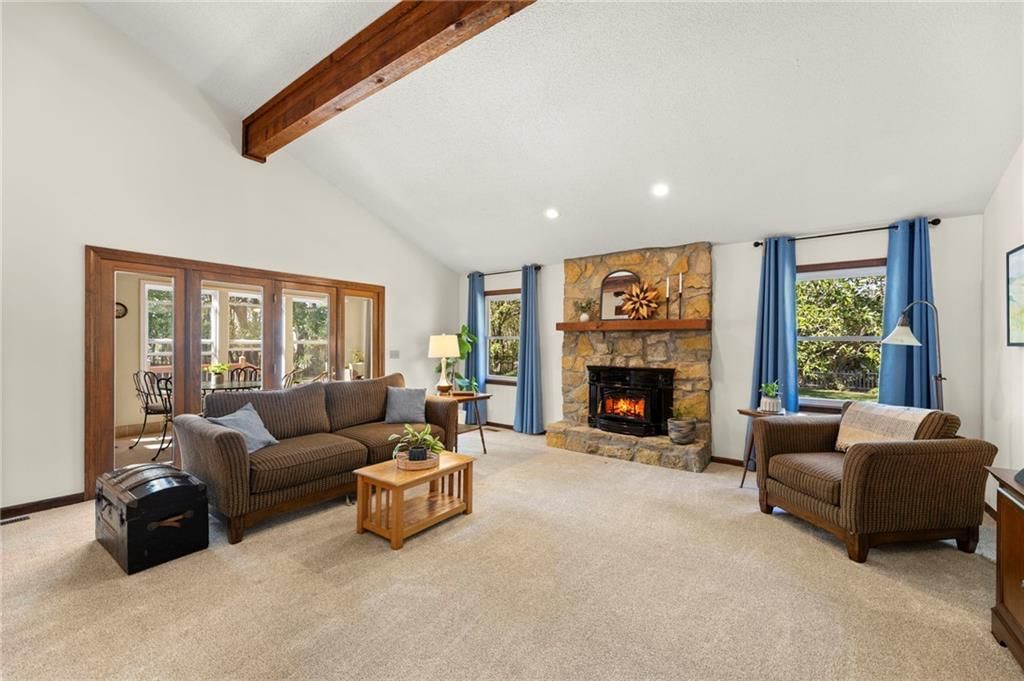 Photo 13 of 81 - 14926 S Caenen Lane, Olathe, KS 66062