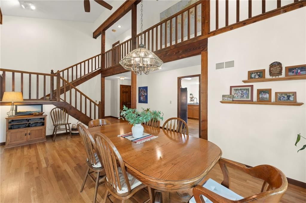 Photo 17 of 81 - 14926 S Caenen Lane, Olathe, KS 66062