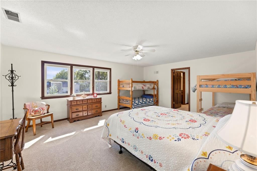 Photo 44 of 81 - 14926 S Caenen Lane, Olathe, KS 66062