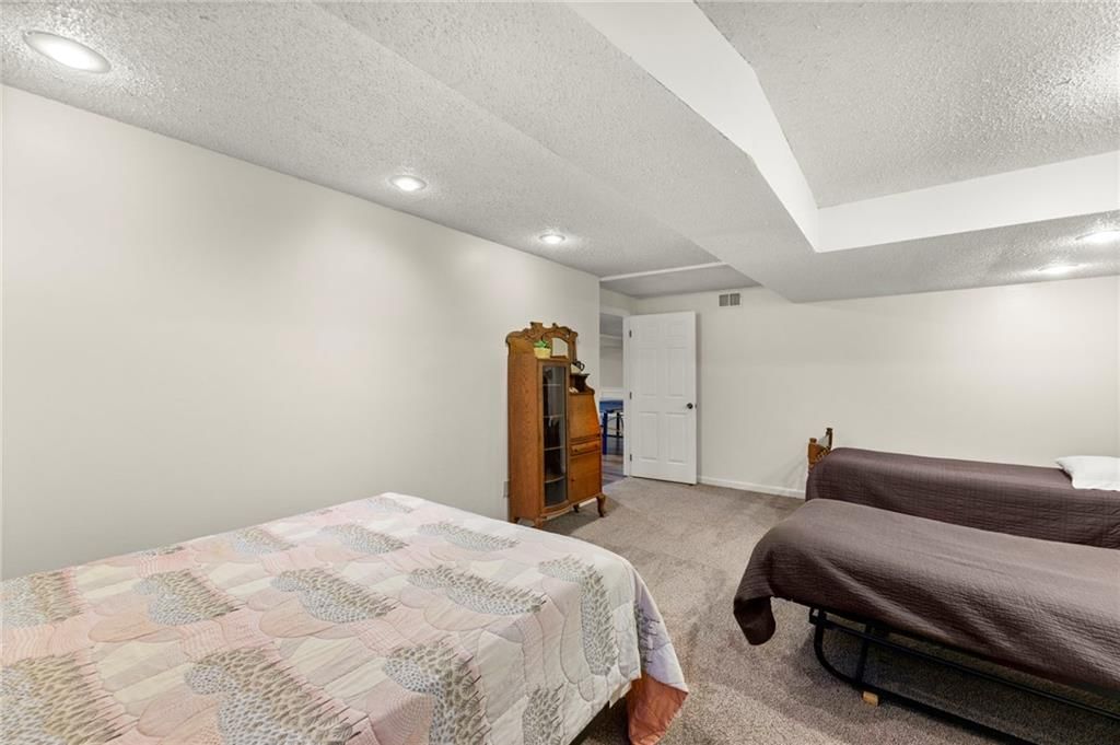 Photo 61 of 81 - 14926 S Caenen Lane, Olathe, KS 66062