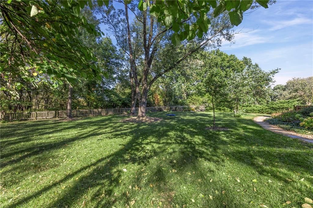 Photo 66 of 81 - 14926 S Caenen Lane, Olathe, KS 66062