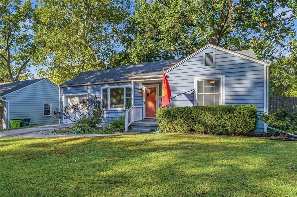 5522 LINDEN Street, Roeland Park, KS: listing photo 2