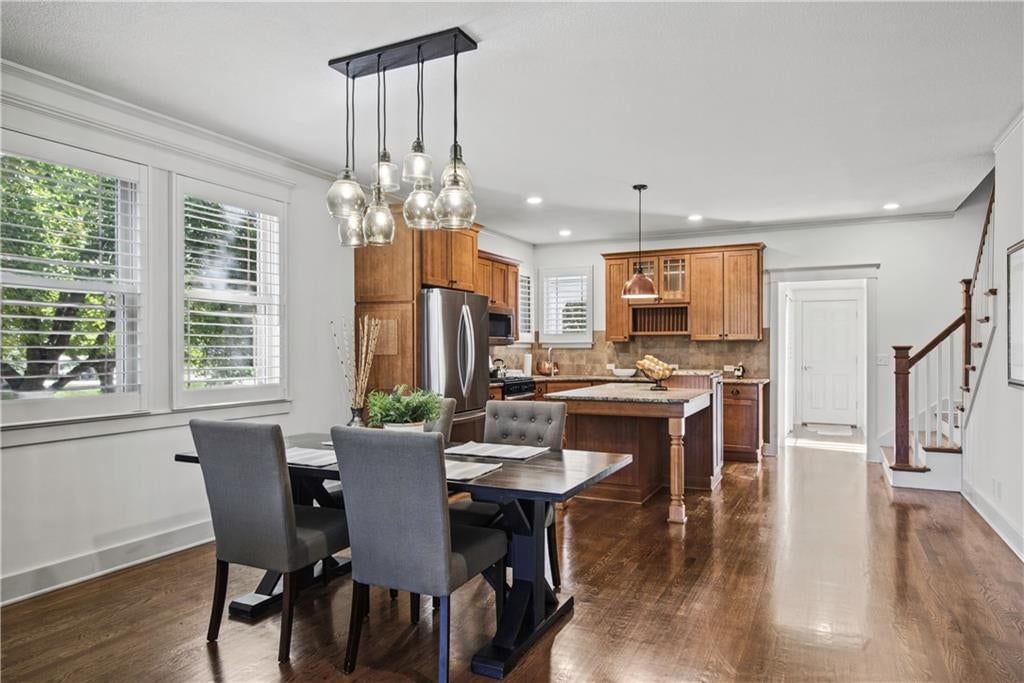 Photo 8 of 35 - 7924 N Ditzler Avenue, Kansas City, MO 64158