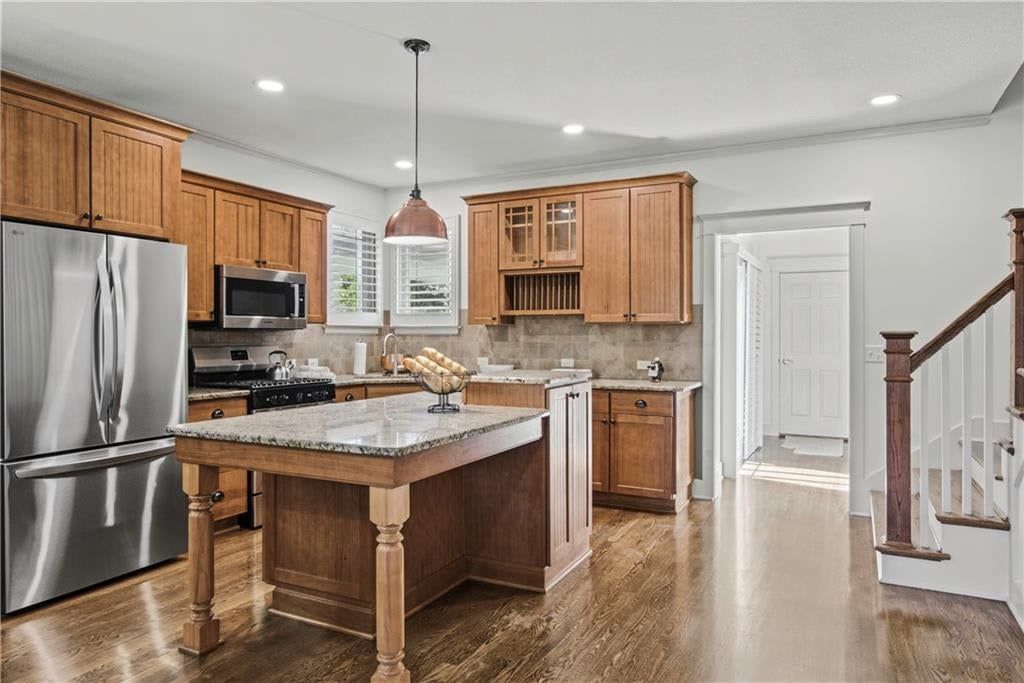 Photo 10 of 35 - 7924 N Ditzler Avenue, Kansas City, MO 64158