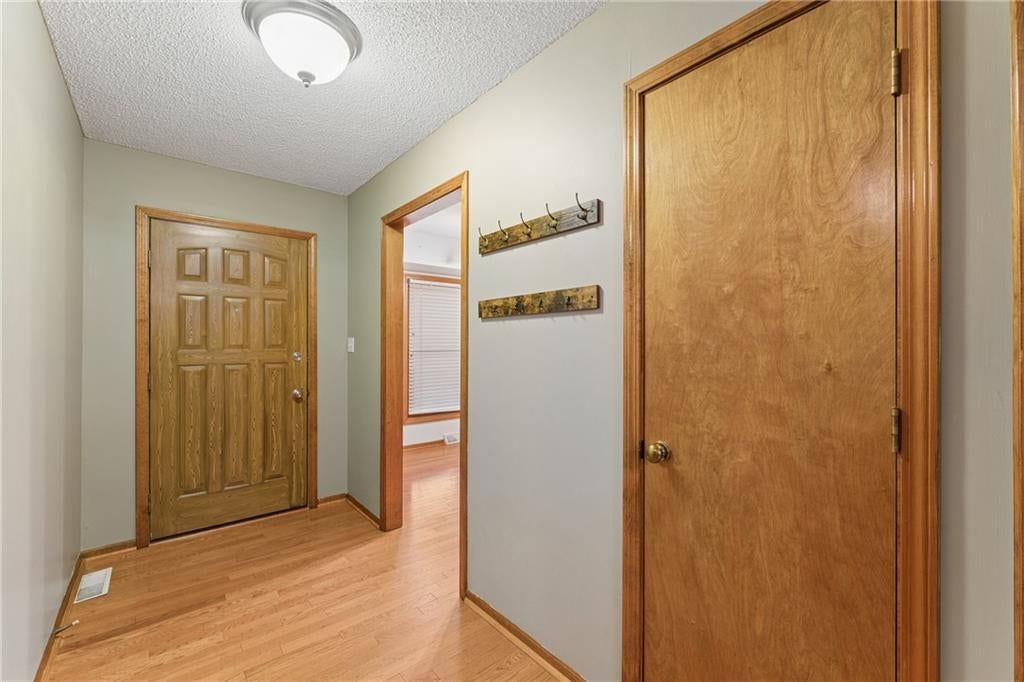 Photo 14 of 48 - 617 W Maple Street, Raymore, MO 64083