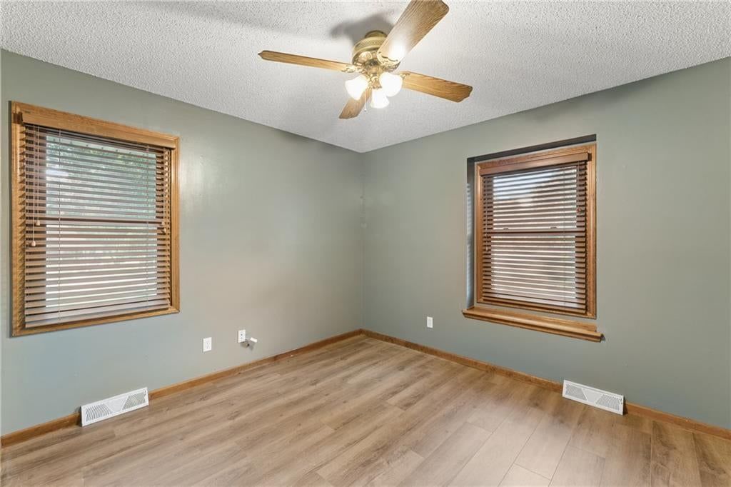 Photo 21 of 48 - 617 W Maple Street, Raymore, MO 64083