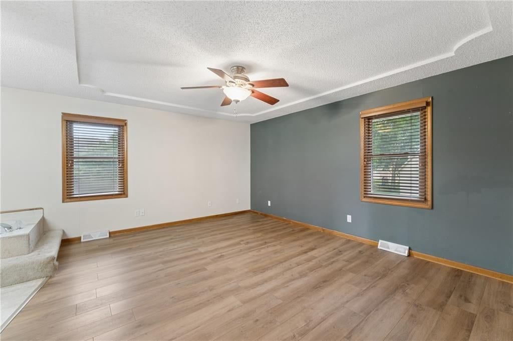 Photo 22 of 48 - 617 W Maple Street, Raymore, MO 64083