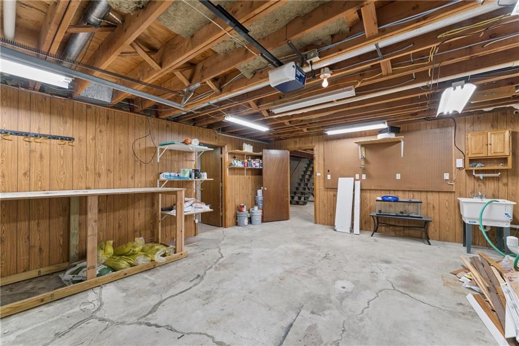 Photo 32 of 48 - 617 W Maple Street, Raymore, MO 64083