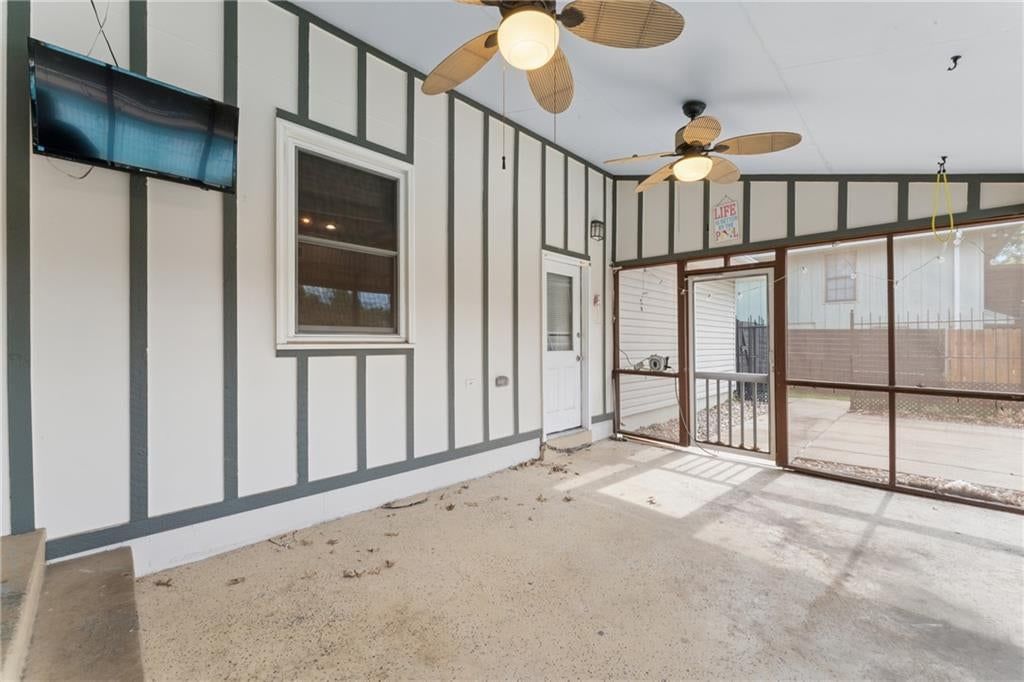 Photo 46 of 48 - 617 W Maple Street, Raymore, MO 64083