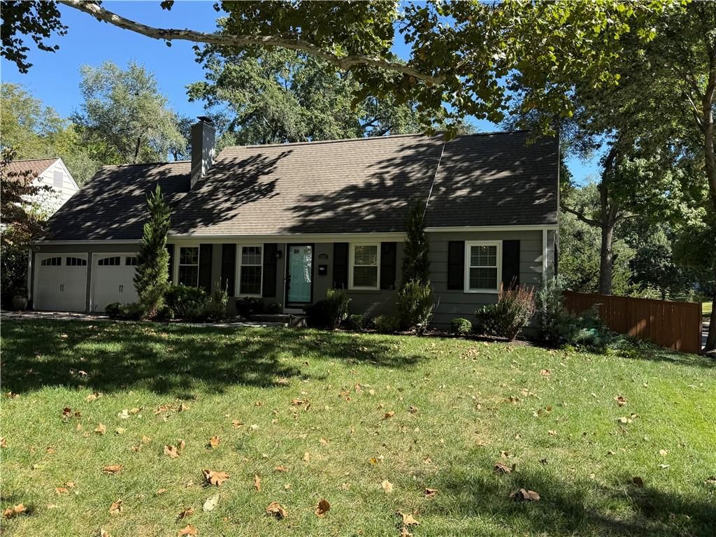 7647 Fairway Street, Prairie Village, KS: listing photo 3