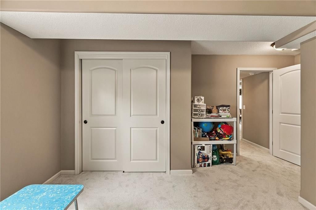 Photo 45 of 58 - 343 SE WOOD Lane, Lee's Summit, MO 64063