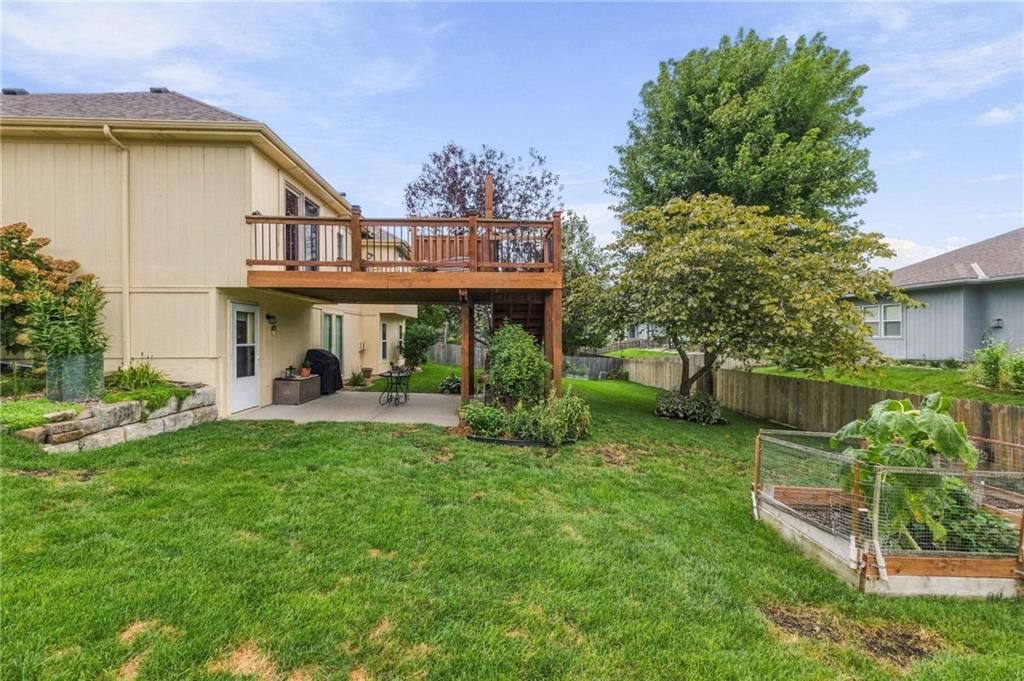 Photo 50 of 58 - 343 SE WOOD Lane, Lee's Summit, MO 64063