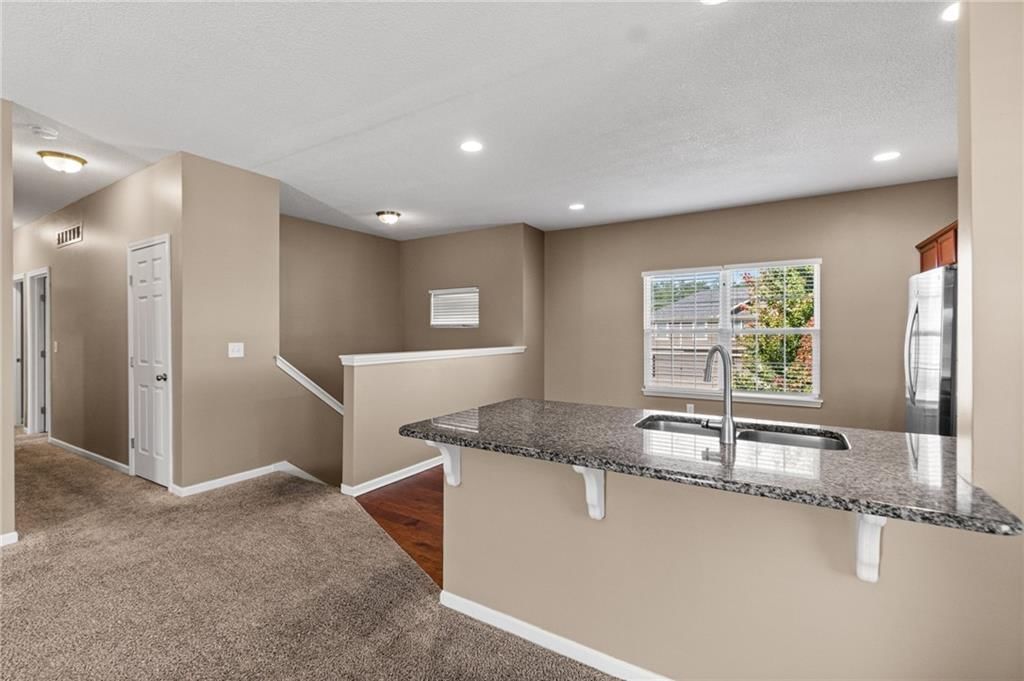 Photo 7 of 32 - 11035 N Jefferson Street, Kansas City, MO 64155
