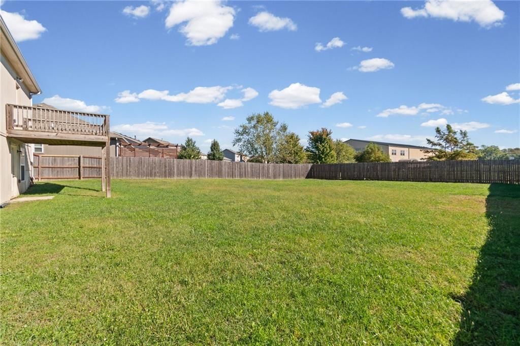 Photo 25 of 32 - 11035 N Jefferson Street, Kansas City, MO 64155