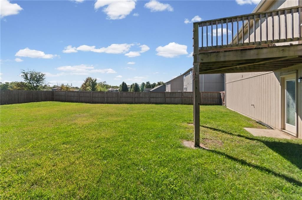 Photo 29 of 32 - 11035 N Jefferson Street, Kansas City, MO 64155