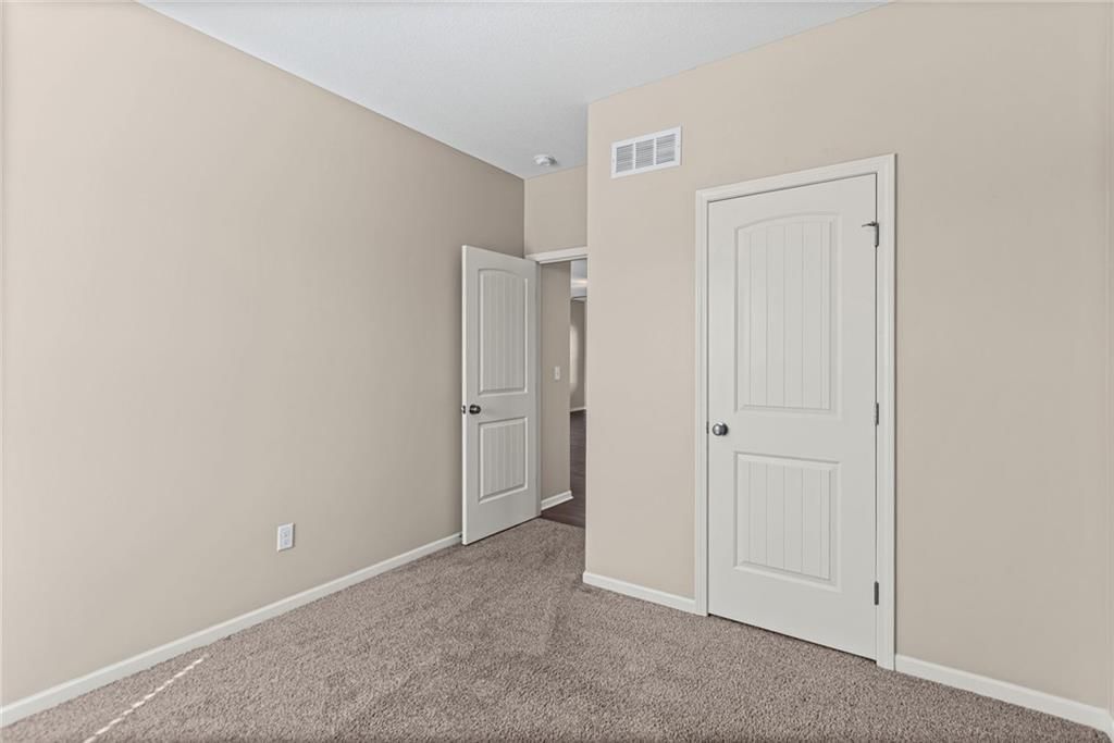 Photo 16 of 39 - 26169 W 141st Terrace, Olathe, KS 66061