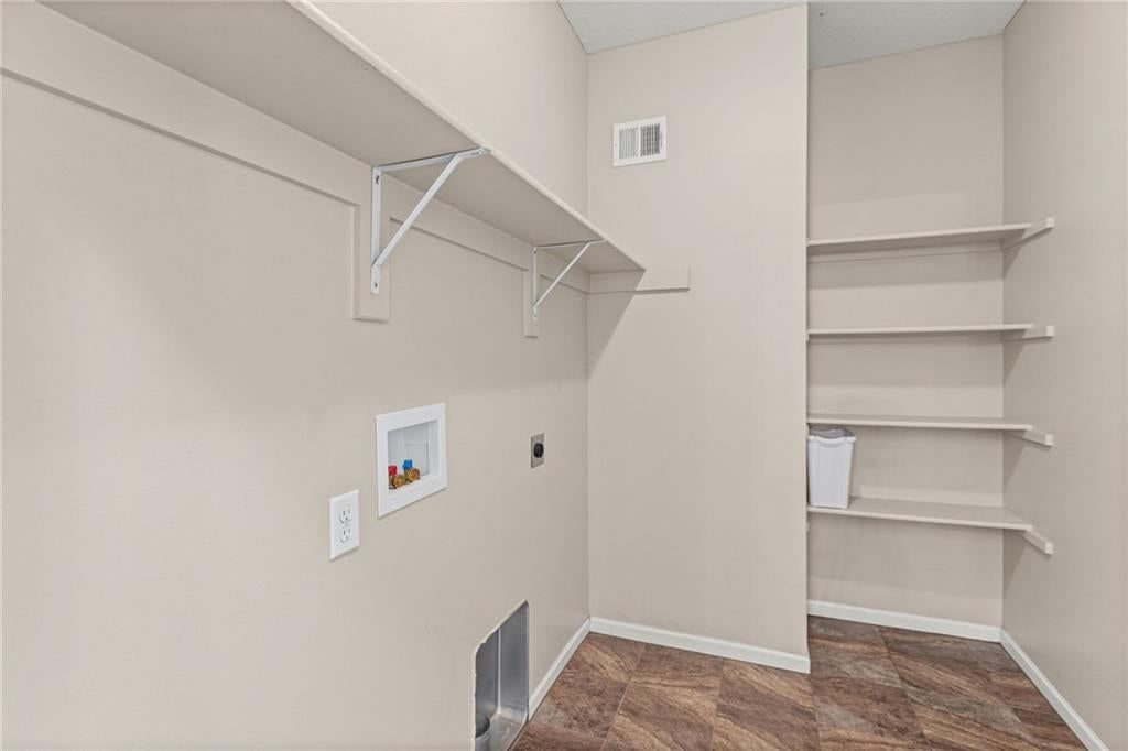 Photo 23 of 39 - 26169 W 141st Terrace, Olathe, KS 66061