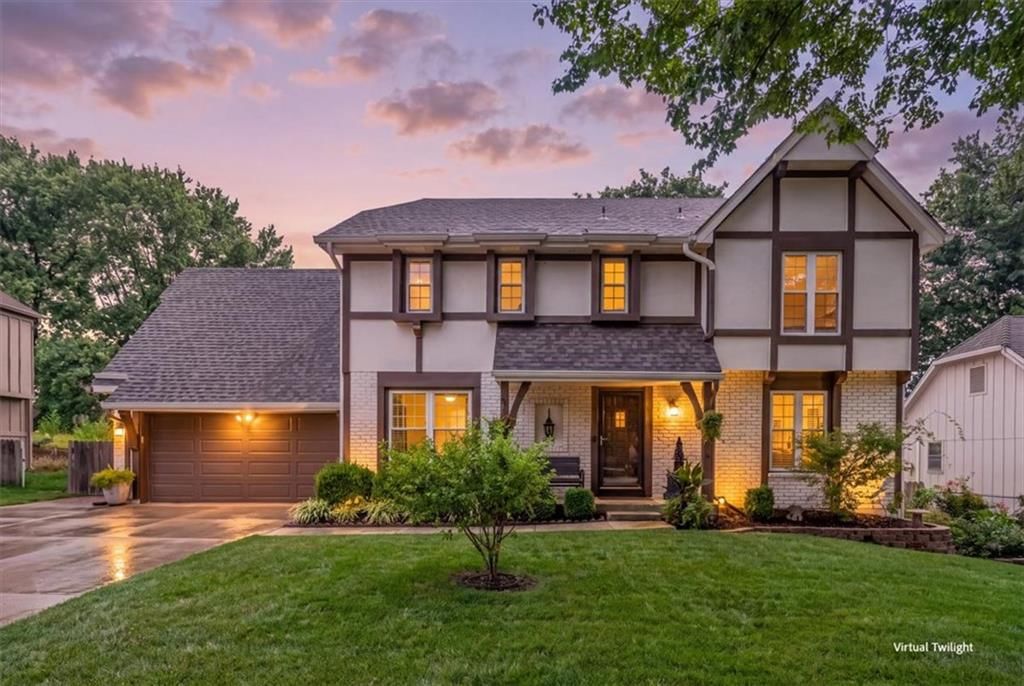 Photo 1 of 45 - 10417 OAKMONT Street, Overland Park, KS 66215
