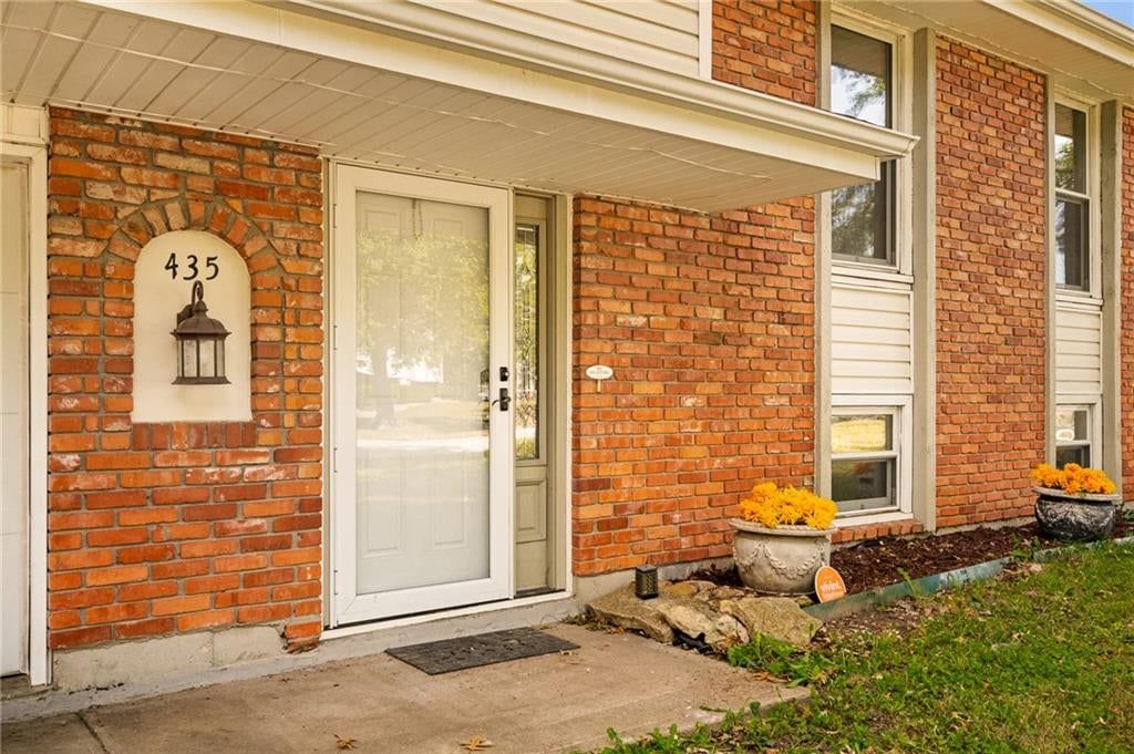 435 Kingsley Avenue, Liberty, MO: listing photo 2
