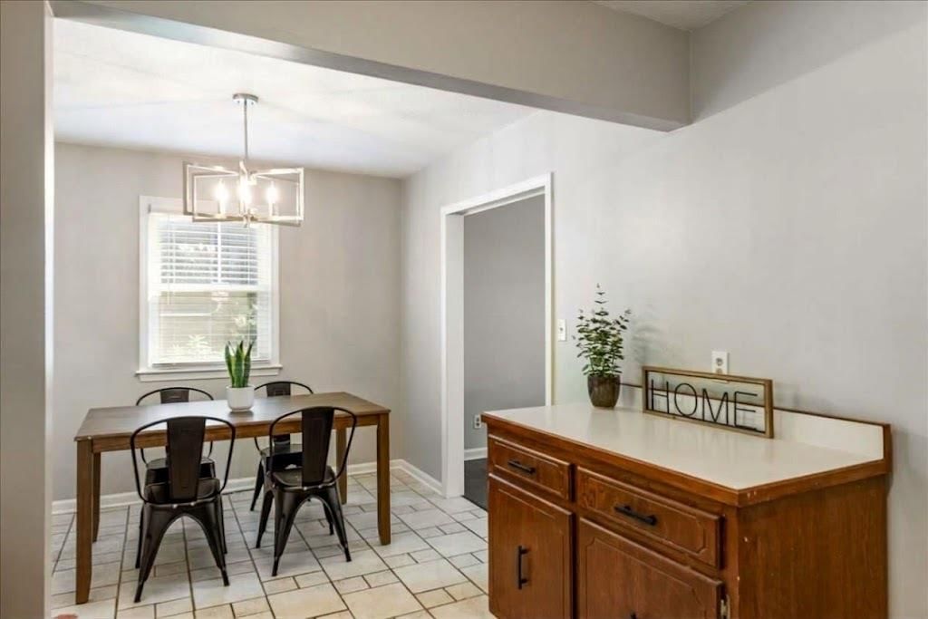 Photo 7 of 17 - 6739 NW Hilldale Drive, Kansas City, MO 64151