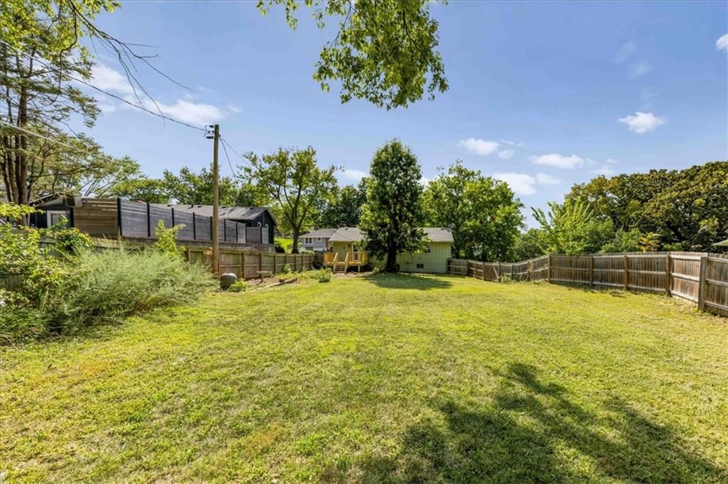 Photo 17 of 17 - 6739 NW Hilldale Drive, Kansas City, MO 64151