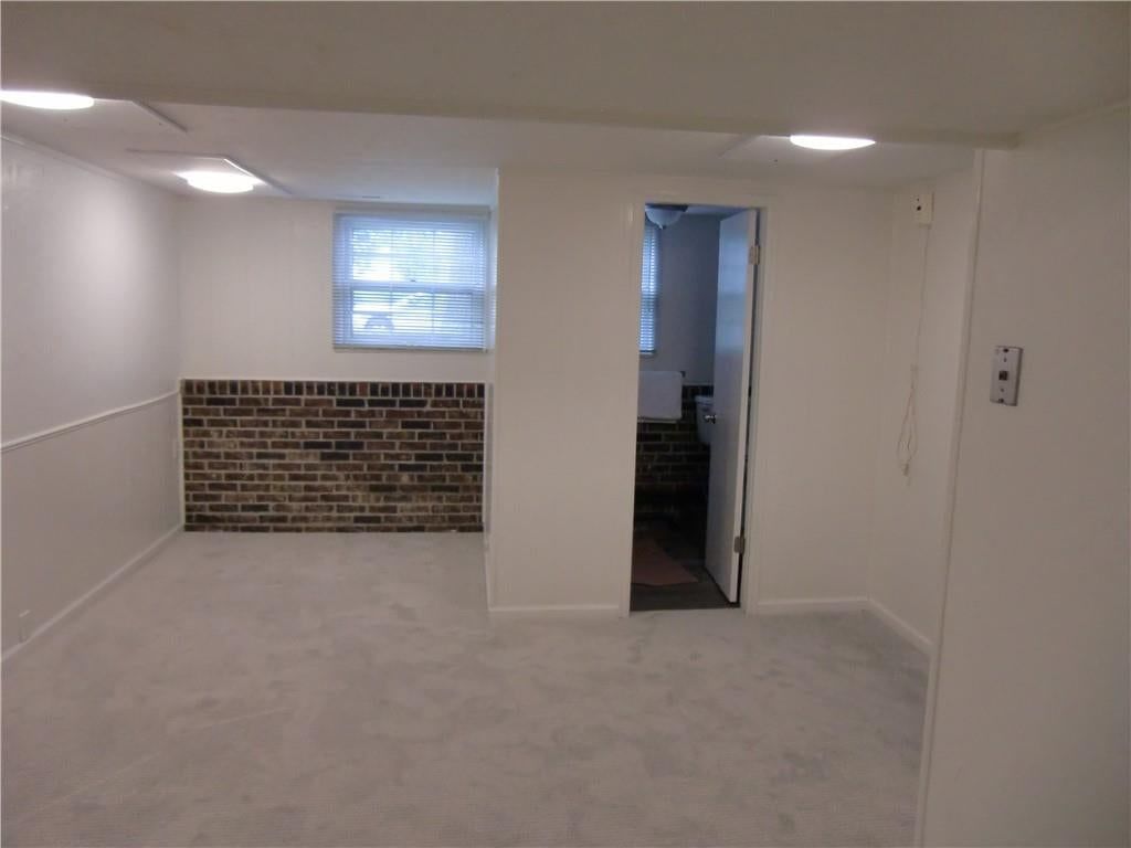 Photo 19 of 28 - 3401 S Ellison Way, Independence, MO 64055