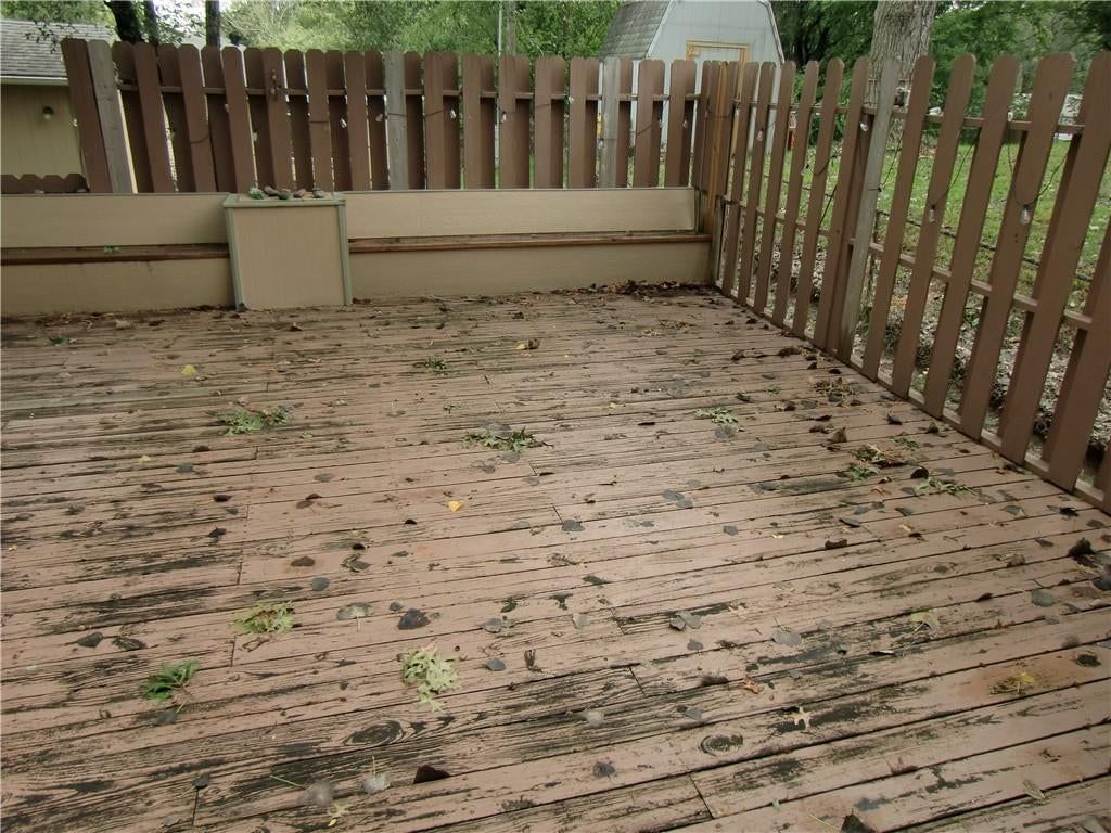Deck at 3401 S Ellison Way, Independence, MO 64055
