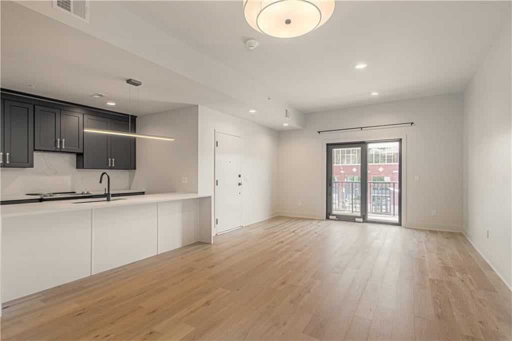 Photo 28 of 41 - 200 W Gregory Boulevard, Kansas City, MO 64114