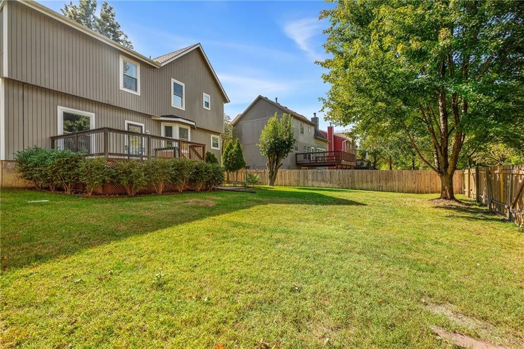 Photo 35 of 46 - 7702 W 155th Street, Overland Park, KS 66223