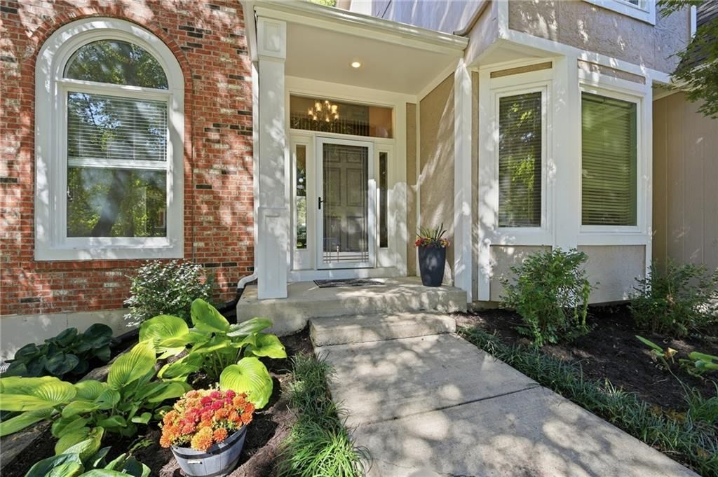 18922 W 117th Street, Olathe, KS: listing photo 3