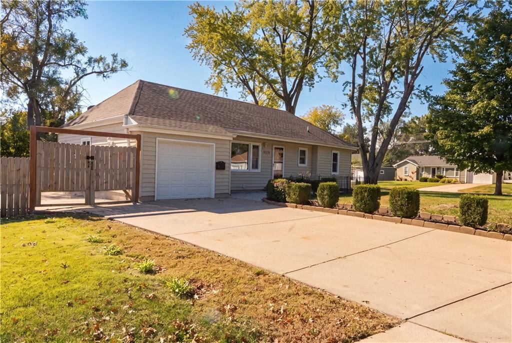 9119 W 87th Terrace, Overland Park, KS
