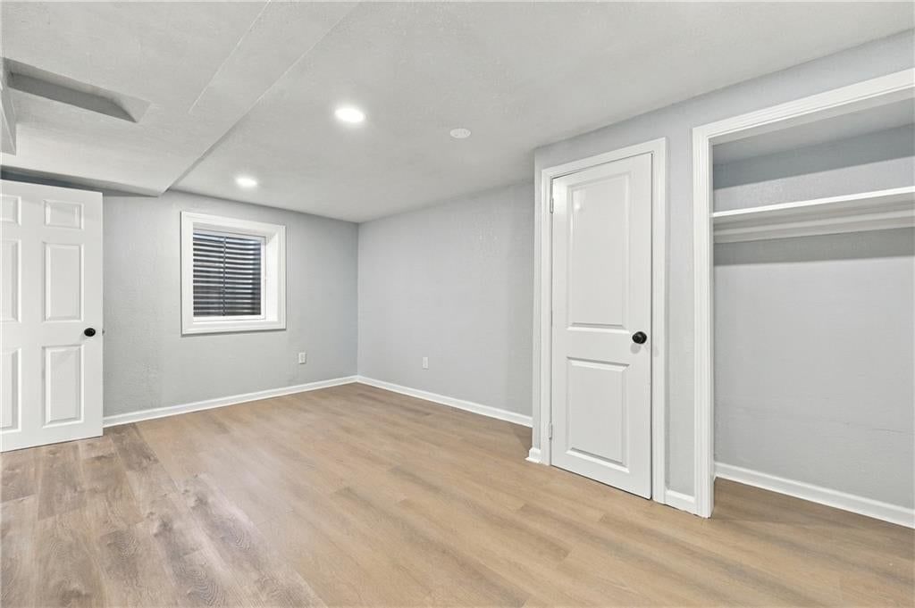 Photo 18 of 23 - 9119 W 87th Terrace, Overland Park, KS 66212