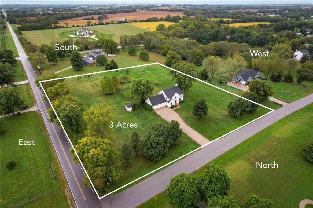 Corner lot at 3955 W 214th Street, Bucyrus, KS 66013