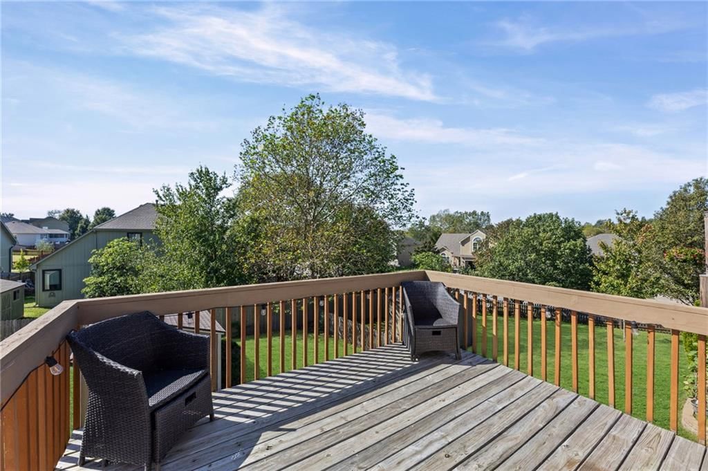 Photo 26 of 34 - 1113 Creekside Court, Raymore, MO 64083