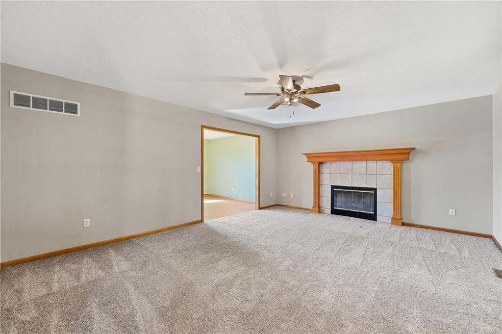 9101 NE 109th Terrace, Kansas City, MO: listing photo 3