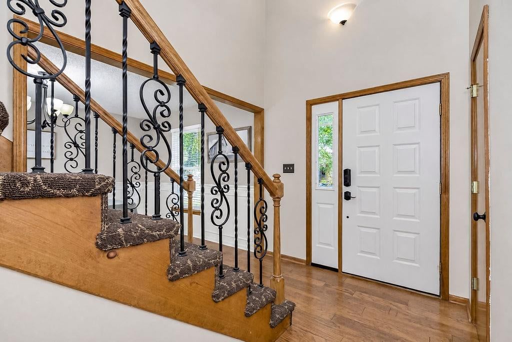 Photo 4 of 37, 704 Lark Street, Raymore, MO 64083