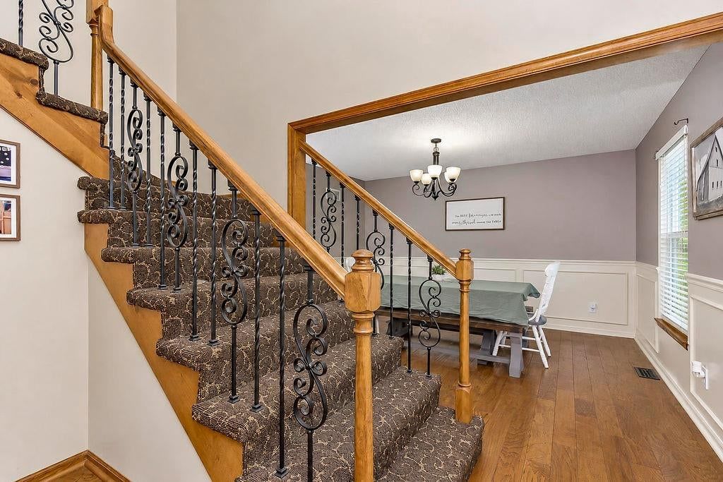 Photo 5 of 37 - 704 Lark Street, Raymore, MO 64083