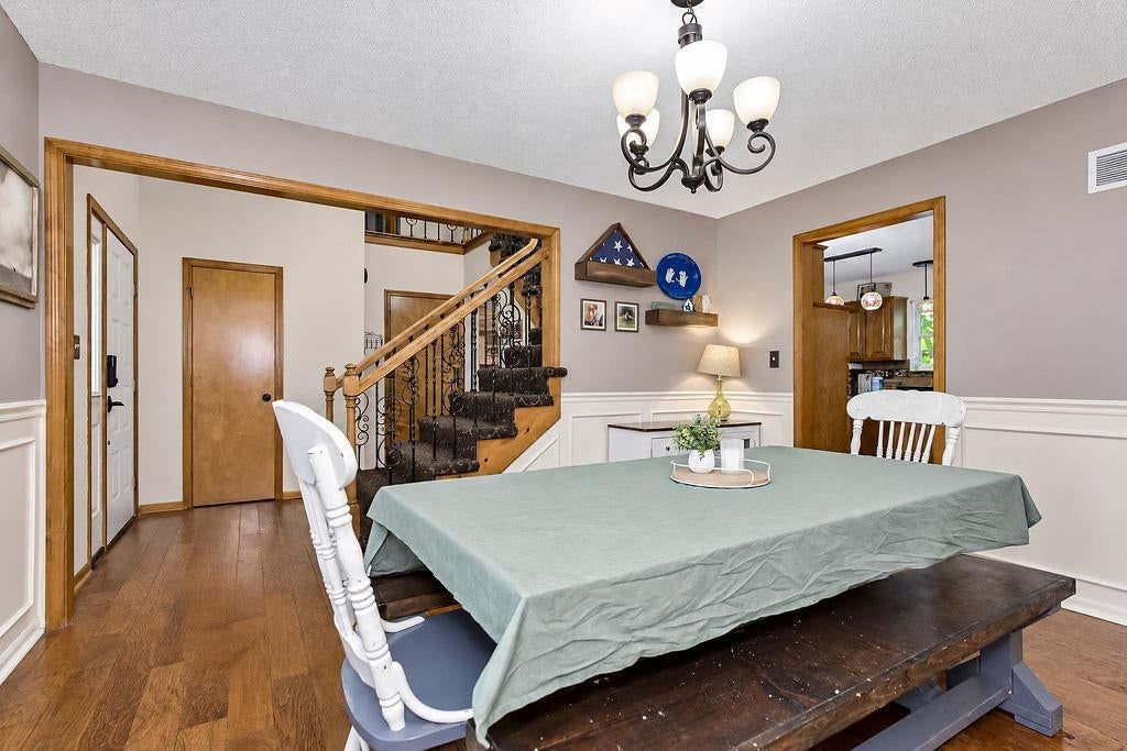 Photo 8 of 37 - 704 Lark Street, Raymore, MO 64083