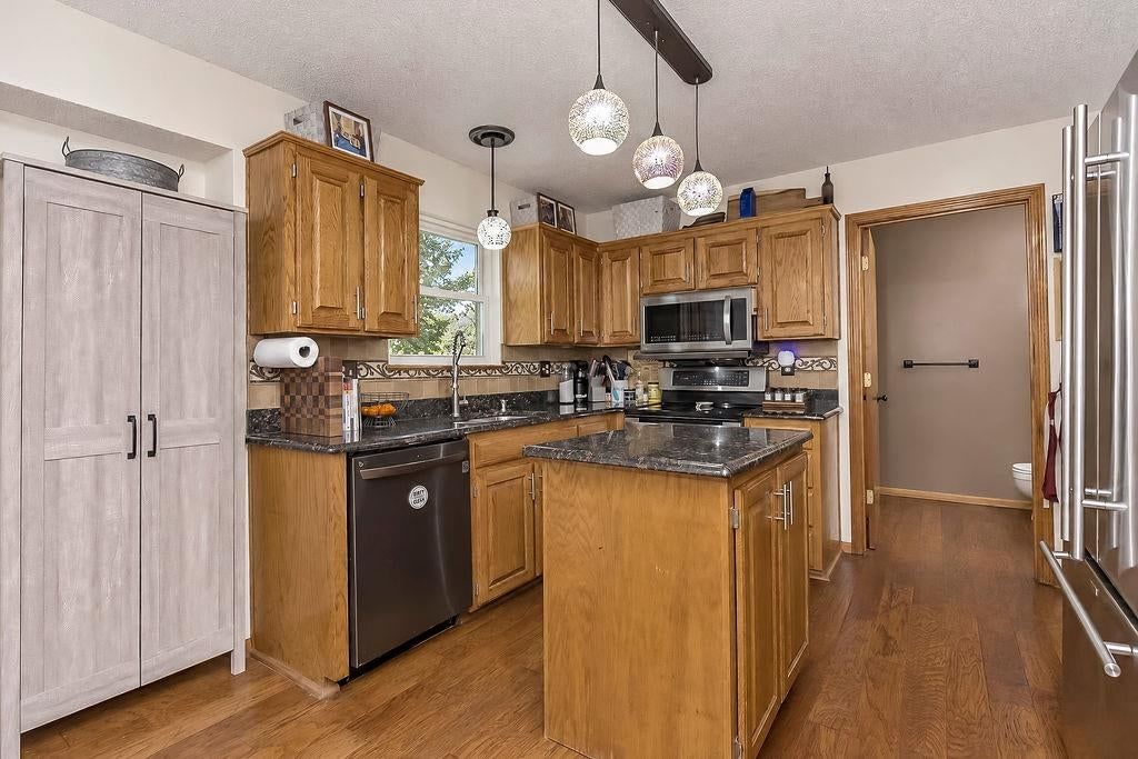 Photo 11 of 37, 704 Lark Street, Raymore, MO 64083