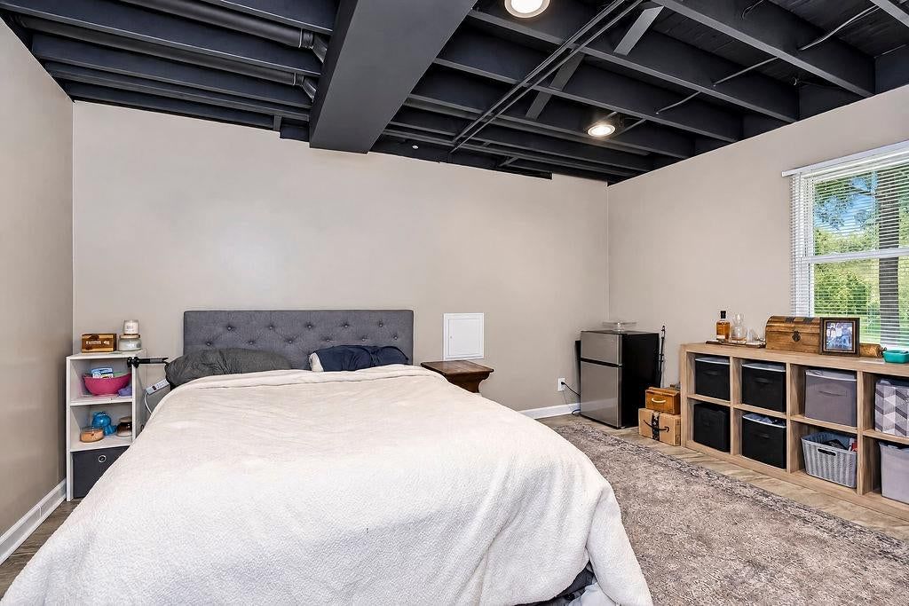 Photo 27 of 37 - 704 Lark Street, Raymore, MO 64083