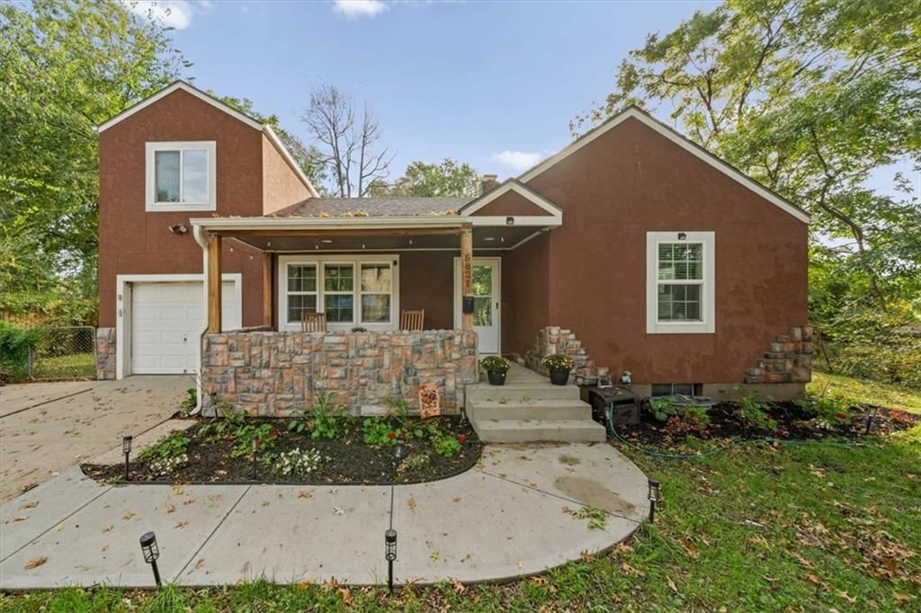 5821 Appleton Avenue, Raytown, MO