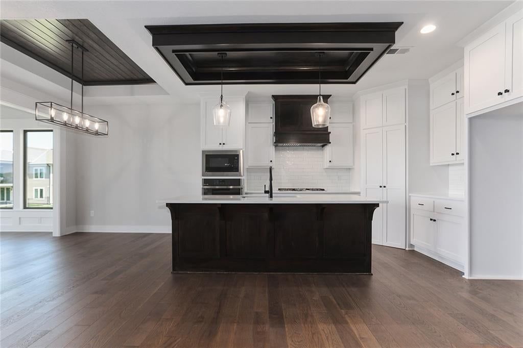 Photo 4 of 19 - 15041 W 130th Street, Olathe, KS 66062