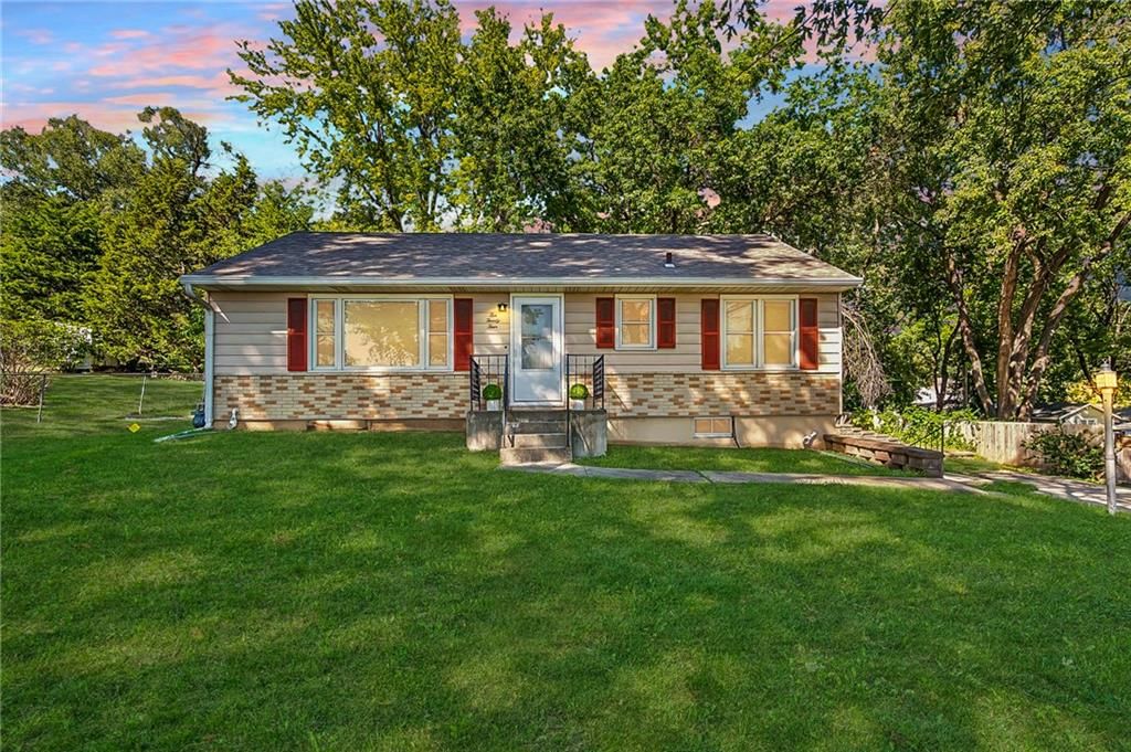 1024 Orchard Avenue, Liberty, MO