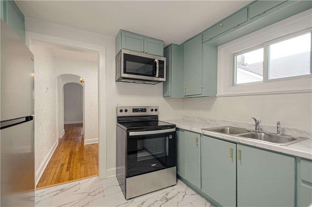 Photo 14 of 34 - 7730 Jefferson Street, Kansas City, MO 64114