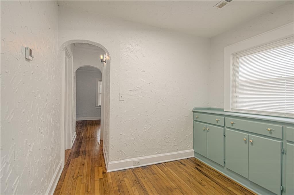 Photo 16 of 34 - 7730 Jefferson Street, Kansas City, MO 64114
