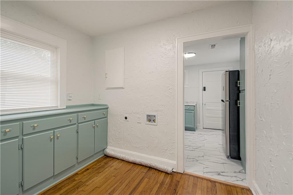 Photo 18 of 34 - 7730 Jefferson Street, Kansas City, MO 64114