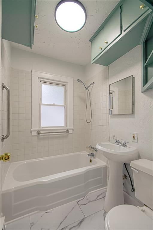 Photo 24 of 34 - 7730 Jefferson Street, Kansas City, MO 64114